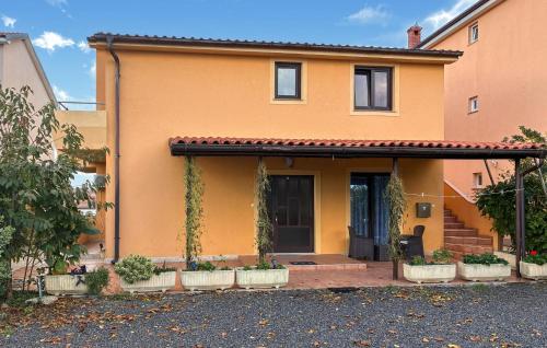 A szálláshely kívülről, Stunning Apartment In Lopar With Wifi in Lopar