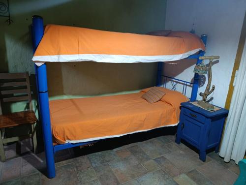 1 bunk bed