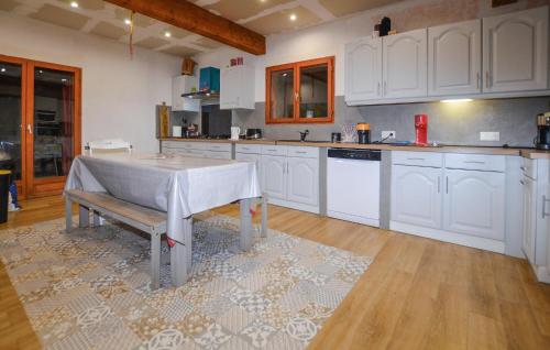 Dapur, Grande Villa Piscine in Evisa