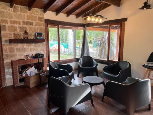 Ye-llow a place to enjoy 4, 6, 8 ppl