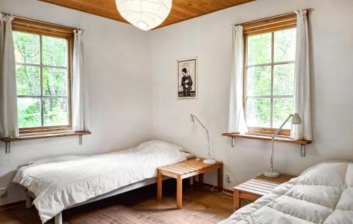 Four-Bedroom Holiday Home In Killeberg in Killeberg