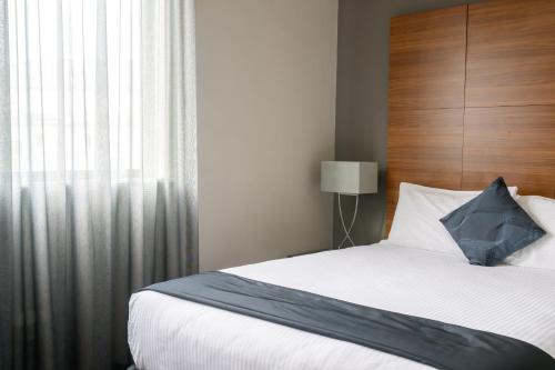 Crest on Barkly Room Type - Executive Queen Room