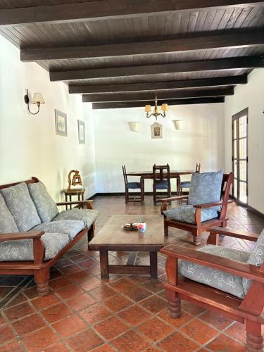 QAMAWI LUX in Vaqueros