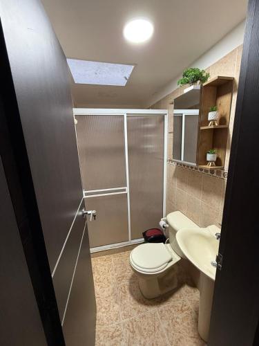 Bathroom, Hostal Maxim in La Unión (Valle del Cauca)