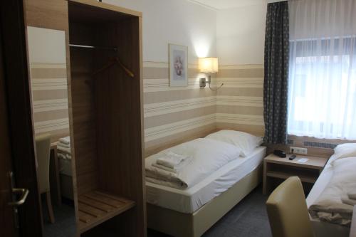 Airport-Hotel zum Taubengrund in Kelsterbach