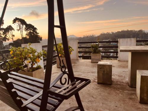 The Budget White House Hotel in Nuwara Eliya