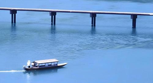 Nest West Garden Tosa Hotel