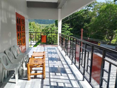 American Roadhouse Hotel and Restaurant in Guindulman
