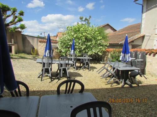 Hotel Le Relais du Chateau - image 2
