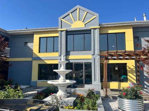 Quality Inn Grand Rapids Near Downtown