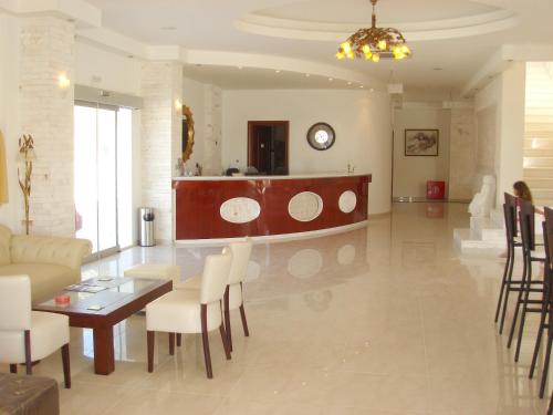 Royal Beach Hotel - image 2