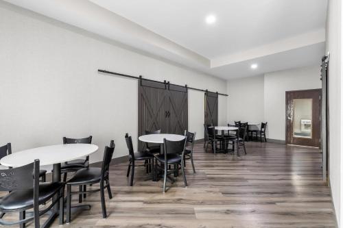 طعام و مشروبات, Brentwood Suites Nashville, an Ascend Collection Hotel in Brentwood