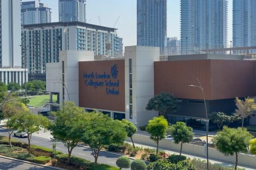 1 Bedroom Apt in Sobha Creek Vistas Tower B by Luxaura - image 11