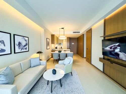 Luxury 2BR ADDRESS OPERA, Dubái (foto 8)