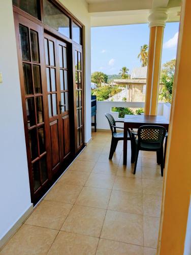 Coconut hill Costels - image 3