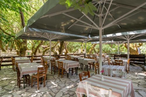 Restorāns, Mountain Hotels "Aroanides" in Kleitoria (Akhaia)