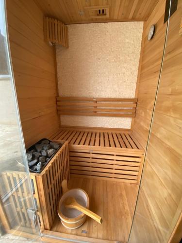 Sauna, La villa du gardien - Château de Rochetaillée (La villa du gardien - Chateau de Rochetaillee) in Saint-Uze