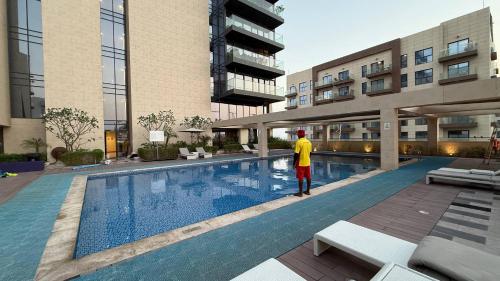 Sea-View 1BR in Saadiyat - Pool - GYM - Free Parking
