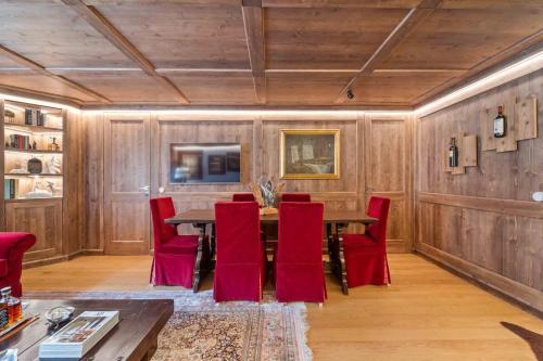 St Moritz Square 2 bedr Alpin Elegance