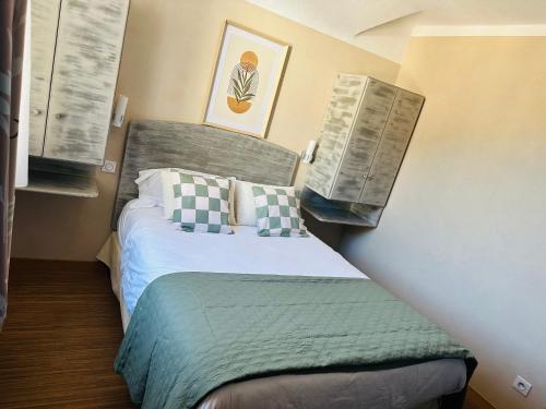 1 double bed