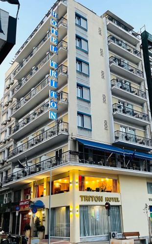 Triton Hotel Piraeus