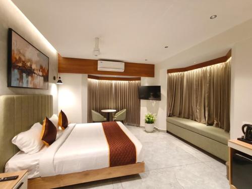 . Mayo Suites