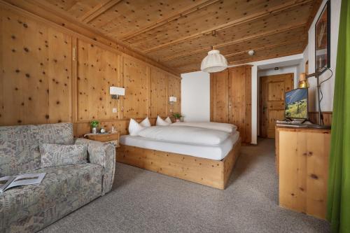 2 twin beds