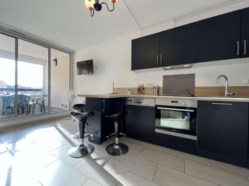 Appartement calme avec piscine commune et loggia GN050-489 - image 4