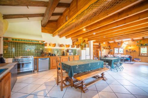 Kitchen, Chalet Du Vorger in Beaufort