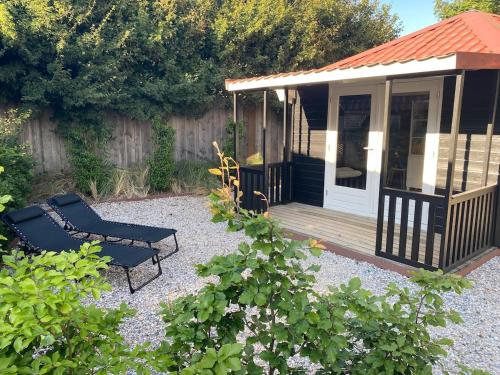 Van Egmond suites Mr Blue Sky in 't Zand