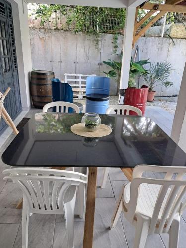 La villa aux 4 palmiers in Le Lamentin