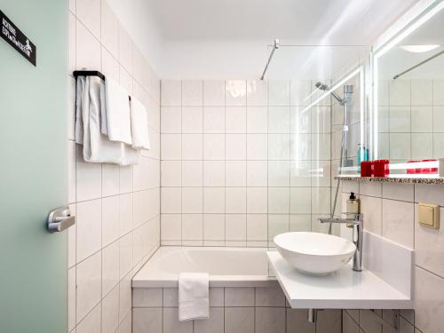 Comfort Hotel Weimar - image 10