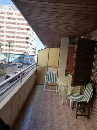 The room to share in 4 b apartment near seaside Torrevieja - image 3