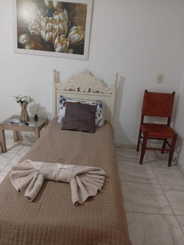 1 double bed, 2 twin beds