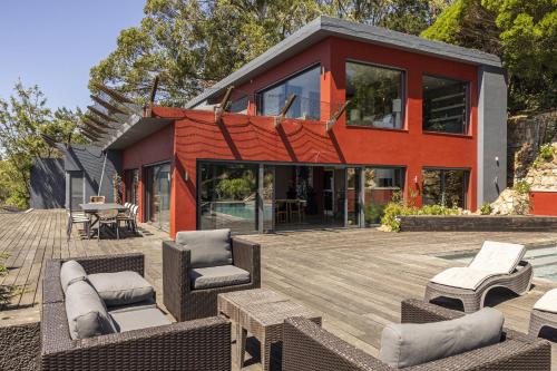 Carmim Villa by Cadenzalux in อัลกาบิเดเช