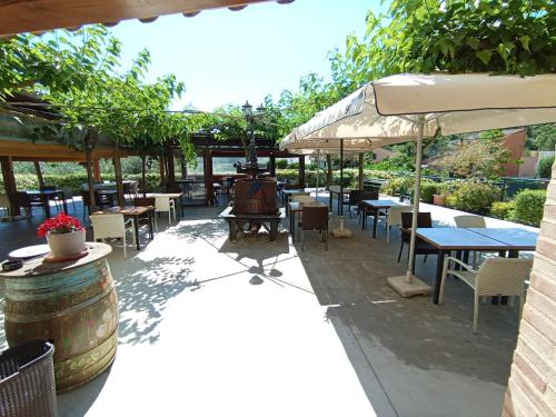 餐廳, 萊斯羅克斯酒店 (Hotel Les Roques) in 巴斯卡拉