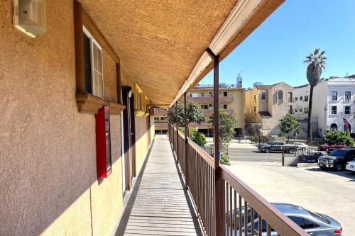 Travel Inn Downtown LA – Los Angeles, CA