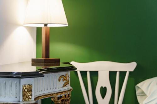 Marina Lounge Home - image 4