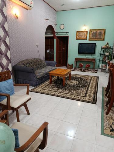 Shared lounge/TV area, Homestay Kenangan Kuala Terengganu in Kuala Terengganu