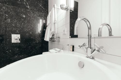 Kamar Mandi, Hotel Borg by Keahotels in Reykjavik