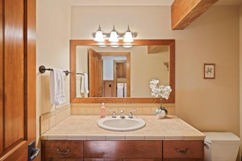 Drake Park Villa-On River-3BR/2.5B - image 13