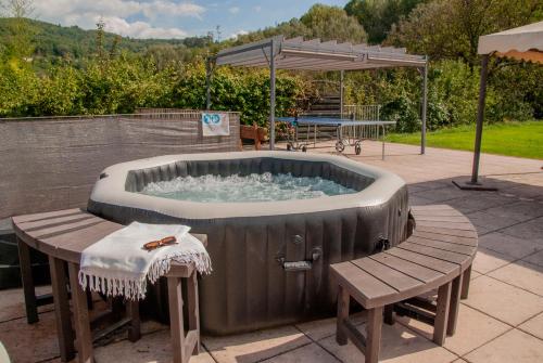 Джакузі, Il Nido - Private villa with pool and jacuzzi in Кастельнуово ді Garfagnana