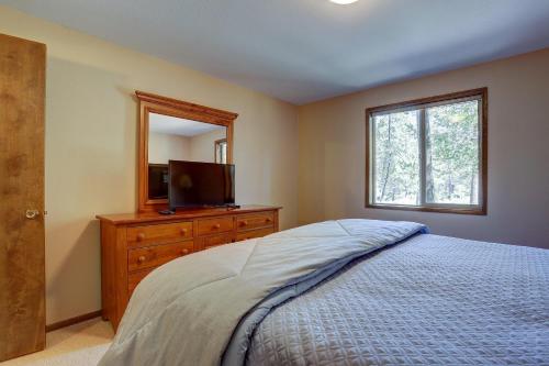 11 Camas-Hot Tub-4BR/2BA - image 12
