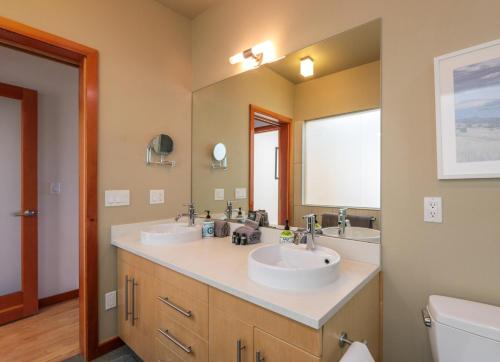 ALOFT-River View-AC-5BR/2.5BA - image 10