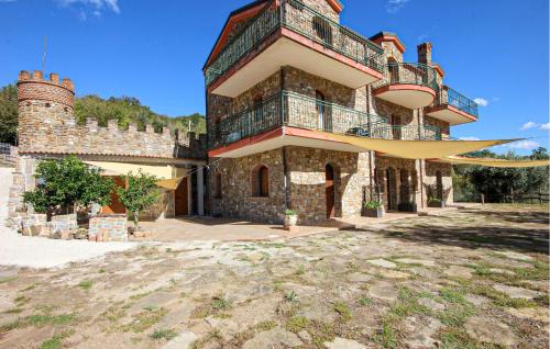 Viesnīcas āriene, Awesome Home In Cicerale in Cicerale