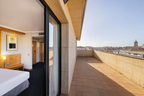 陽台/露台, 阿方索十綢酒店 (Hotel Silken Alfonso X) in 雷阿爾城