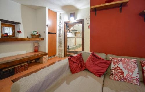 4 Bedroom Cozy Home In Montenero Val Cocchiar in Alfedena