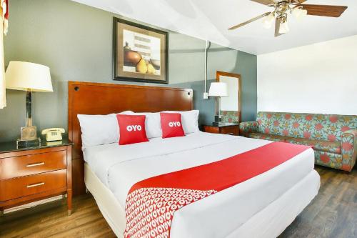 . OYO Hotel McAlester OK S Main St