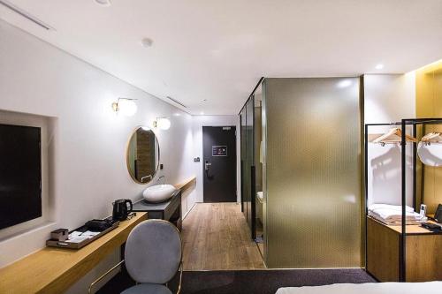 Stayrak Hotel Room Type - Studio Double Room