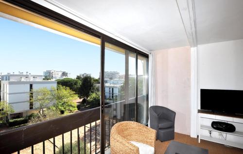 2 Bedroom Nice Apartment In Saint-Cyprien Plage